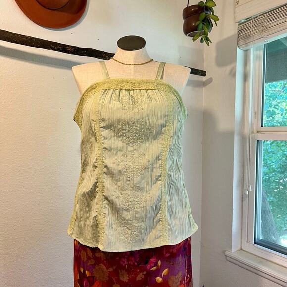 Unique Spectrum Sage Green Silky Ruched Floral Embroidered Tank Top Size 1X - Picture 1 of 11